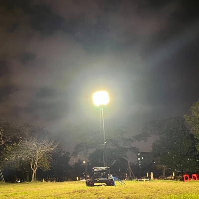 Configurazione rapida e comoda per l'estrazione di 1400W IP65 Lampada da lavoro a pallone su torre faro mobile
