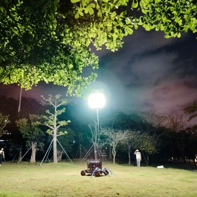 800W Tripod in acciaio inossidabile Noleggio LED Portabile Light Tower per l'illuminazione delle costruzioni