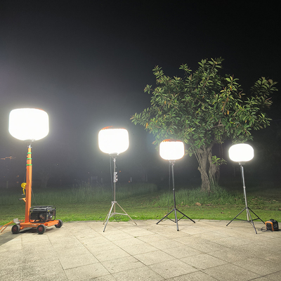 Lumiera di lavoro portatile versatile 700Watt Pallone LED Torre luminosa per la manutenzione stradale